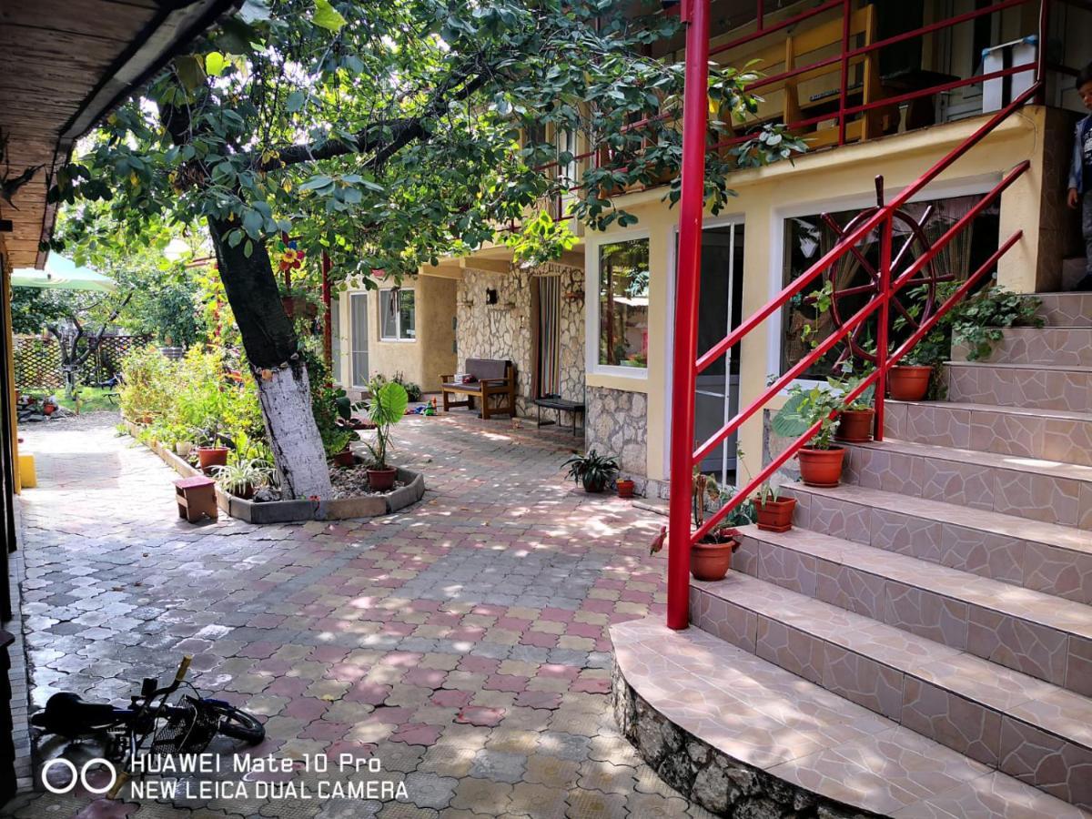 Casa De Vacanta Alexoiu 2 Mai Două Mai Exterior foto