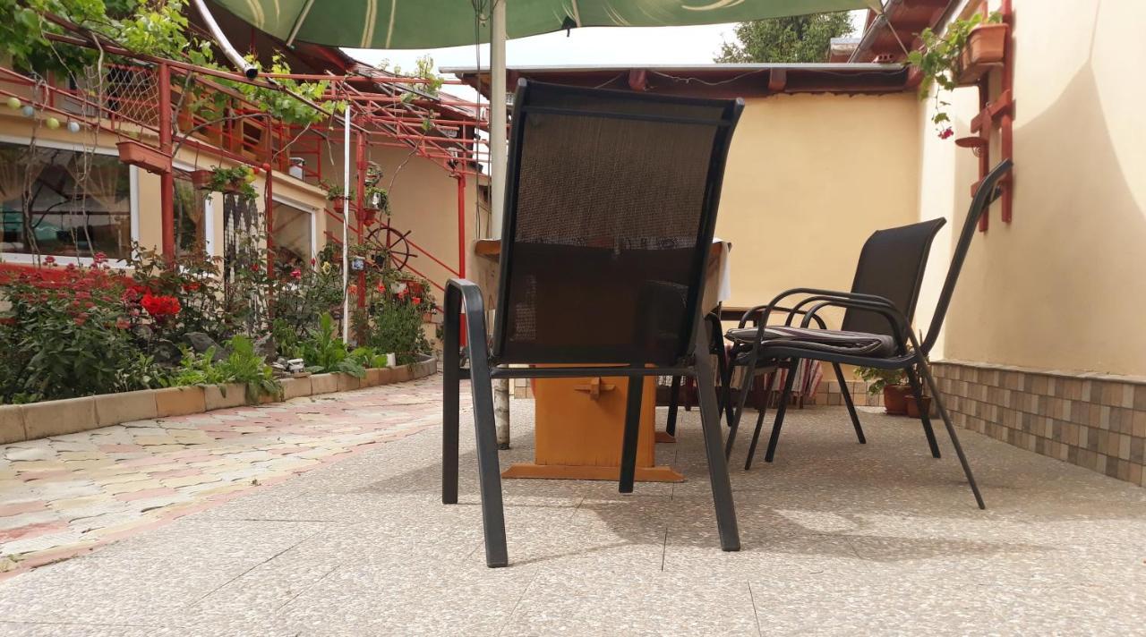 Casa De Vacanta Alexoiu 2 Mai Două Mai Exterior foto